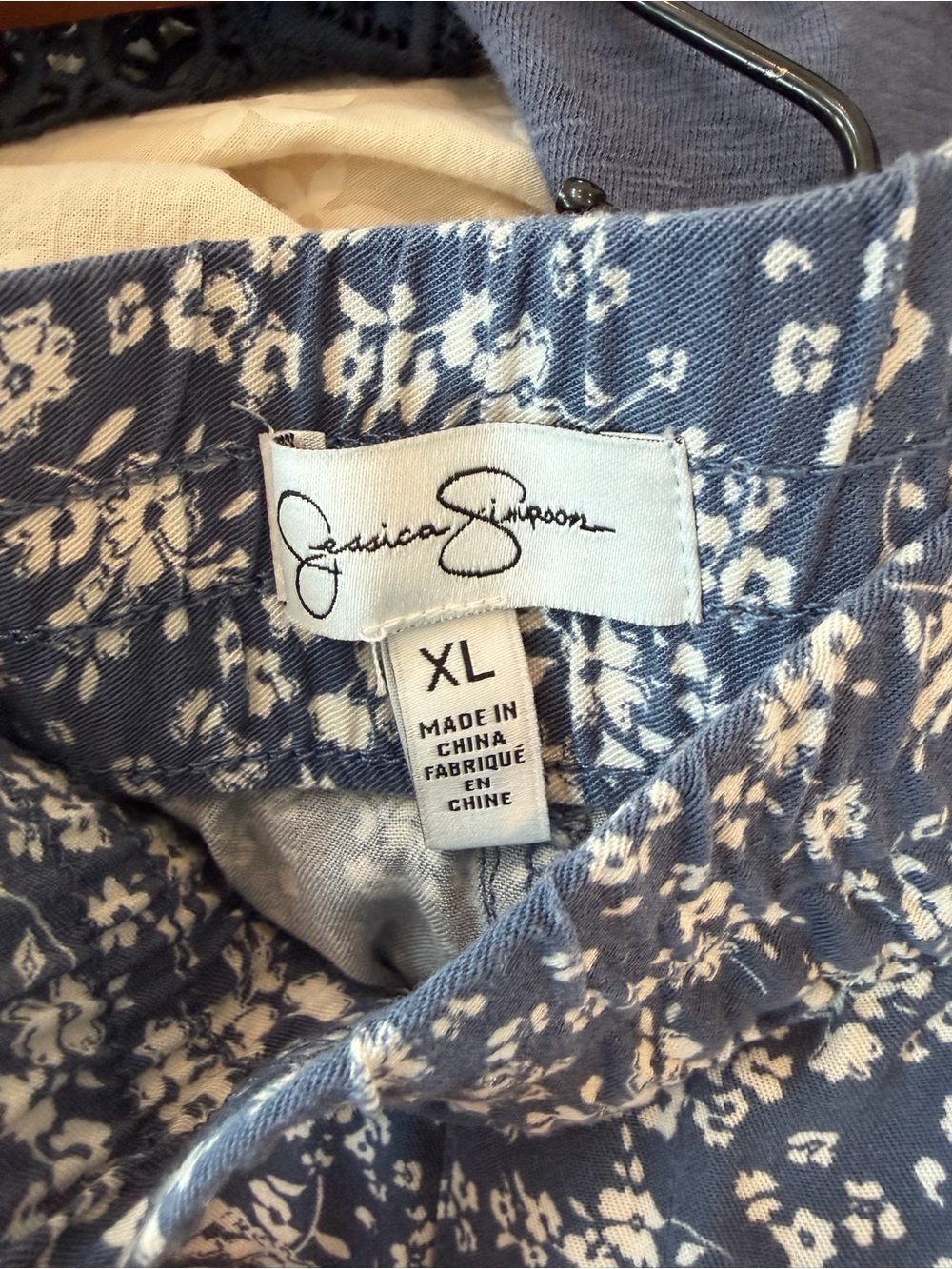 Jessica Simpson Navy Blue Floral Wide-Leg Pull-On Pants - Picture 2 of 2